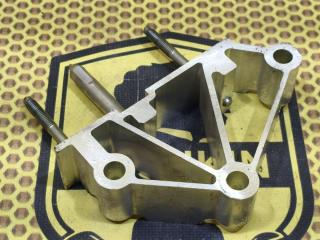 Кронштейн усилителя торпедо левый Skoda Octavia 2012