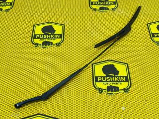 Поводок дворника передний правый Skoda Octavia 2018