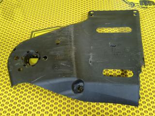 Защита заднего моста антигравийная левая Skoda Octavia 2018