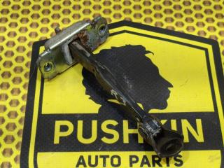 Ограничитель двери задний правый KIA Rio 2017