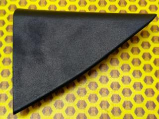 Уголок двери внутренний задний правый Hyundai Elantra 2023 Б/У Уголок двери внутренний задний правый Hyundai Elantra 2023