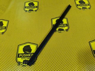 Запчасть бархотка внутренняя задняя правая Volkswagen Tiguan 2010