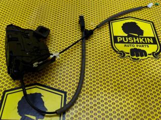 Замок двери передний левый Skoda Octavia 2018