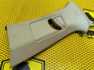 Обшивка стойки центральной верхняя левая Skoda Octavia 2018