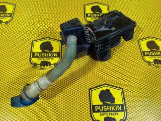 Бачок омывателя Volkswagen Tiguan 2010