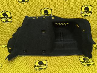 Обшивка багажника боковая нижняя правая Skoda Octavia 2018