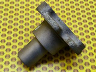 Цапфа задняя левая Skoda Octavia 2018