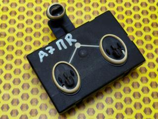 Блок управления двери передний правый Skoda Octavia 2018