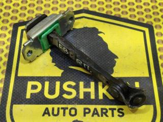 Ограничитель двери передний правый Kia Rio 2021