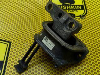 Опора двигателя правая Skoda Octavia 2018 Б/У Опора двигателя правая Skoda Octavia 2018