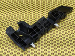 Кронштейн бампера передний правый Kia Rio 2021