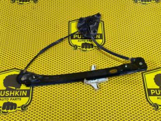 Стеклоподъемник задний правый Skoda Rapid 2014