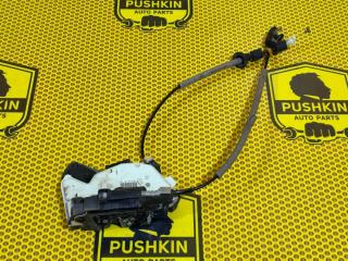 Замок двери передний правый Skoda Rapid 2014