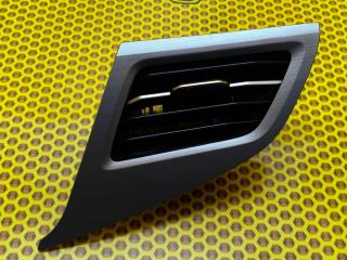 Дефлектор салона боковой левый Volkswagen Multivan 2024