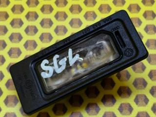 Подсветка номера задняя левая Volkswagen Multivan 2024