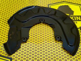 Пыльник тормозного диска передний левый Volkswagen Polo 2020 Б/У Пыльник тормозного диска передний левый Volkswagen Polo 2020