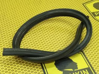 Уплотнитель жабо Volkswagen Polo 2020