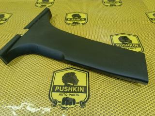 Обшивка стойки центральной нижняя правая Skoda Octavia 2010