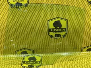 Стекло двери заднее левое Skoda Octavia 2010