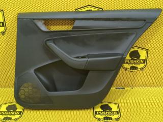 Обшивка двери задняя правая Skoda Rapid 2020