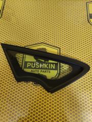 Стекло форточка переднее правое Kia Ceed 2013