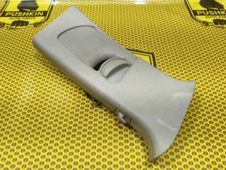 Обшивка стойки центральной верхняя правая Skoda Octavia 2012