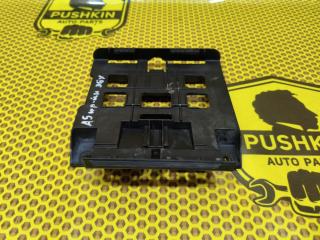 Кронштейн блока управления двигателем Skoda Octavia 2012