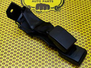 Фото запчасти замок ремня безопасности задний правый Nissan Qashqai 2008 Б/У запчасть Запчасть замок ремня безопасности задний правый Nissan Qashqai 2008