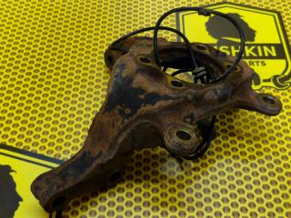 Запчасть кулак поворотный передний левый Nissan Juke 2011