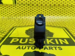 Кнопка стеклоподъемника задняя правая Hyundai Solaris 2016