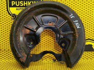 Пыльник тормозного диска задний левый Volkswagen Golf 2012 Б/У Пыльник тормозного диска задний левый Volkswagen Golf 2012