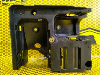 Корпус блока предохранителей Volkswagen Golf 2012 Б/У Корпус блока предохранителей Volkswagen Golf 2012