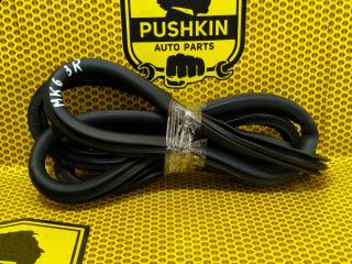 Уплотнитель на проем задний правый Volkswagen Golf 2012