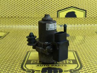 Насос вакуумный Volkswagen Golf 2012