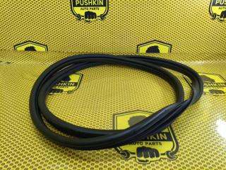 Уплотнитель на проем передний правый Hyundai Elantra 2023