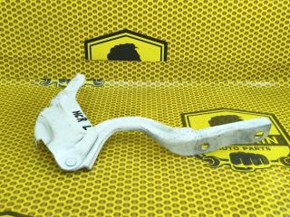 Петля капота левая Hyundai Solaris 2020 Б/У Петля капота левая Hyundai Solaris 2020