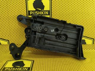 Площадка аккумулятора Skoda Octavia 2016