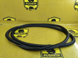 Уплотнитель на проем задний левый Skoda Octavia 2016