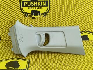 Обшивка стойки центральной верхняя правая Skoda Octavia 2016