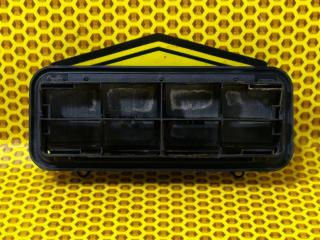 Запчасть решетка вентиляционная левая Nissan Juke 2011