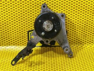 Шкив водяного насоса Nissan Pathfinder 2011