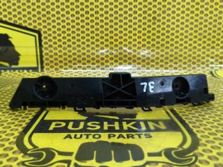 Крепление бампера заднее левое Nissan Note 2018