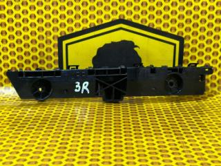 Крепление бампера заднее правое Nissan Note 2018