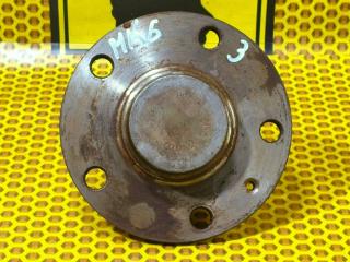 Ступица задняя правая Volkswagen Golf 2011