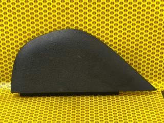 Накладка торпедо торцевая левая Volkswagen Golf 2011