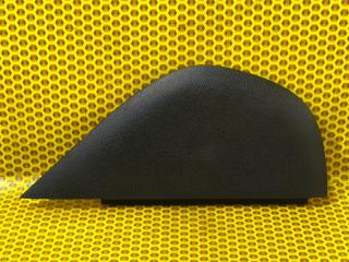 Накладка торпедо торцевая правая Volkswagen Golf 2011