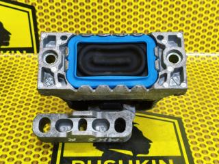 Опора двигателя правая Volkswagen Golf 2011