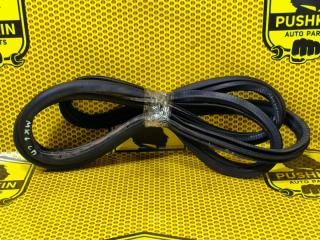 Уплотнитель на проем передний левый Volkswagen Golf 2011