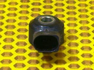 Датчик детонации Volkswagen Golf 2011