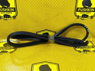 Уплотнитель на проем задний правый Hyundai Solaris 2012